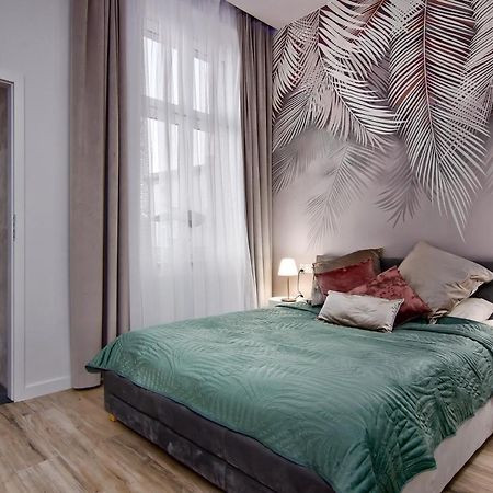 Apartament Bialy Z Jacuzzi Cracovie Extérieur photo