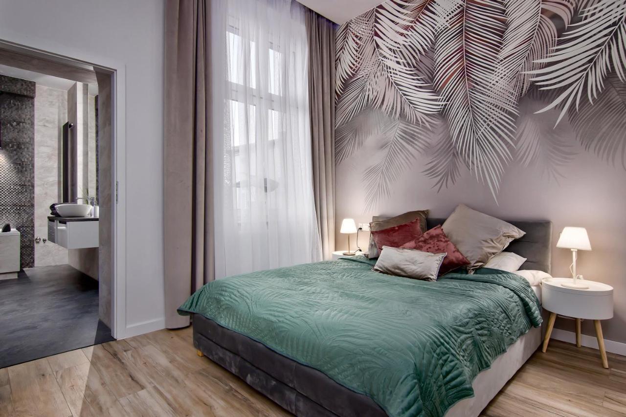 Apartament Bialy Z Jacuzzi Cracovie Extérieur photo