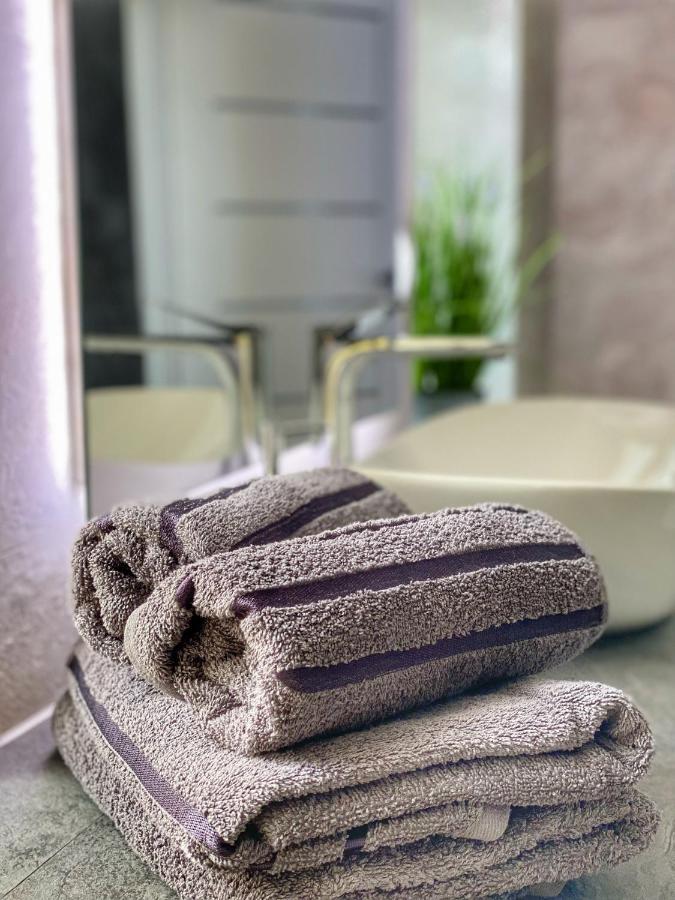 Apartament Bialy Z Jacuzzi Cracovie Extérieur photo